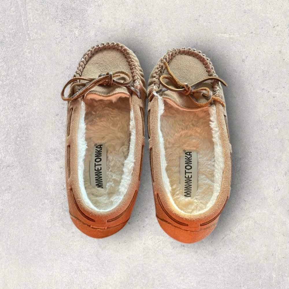 Minnetonka moccasins 6